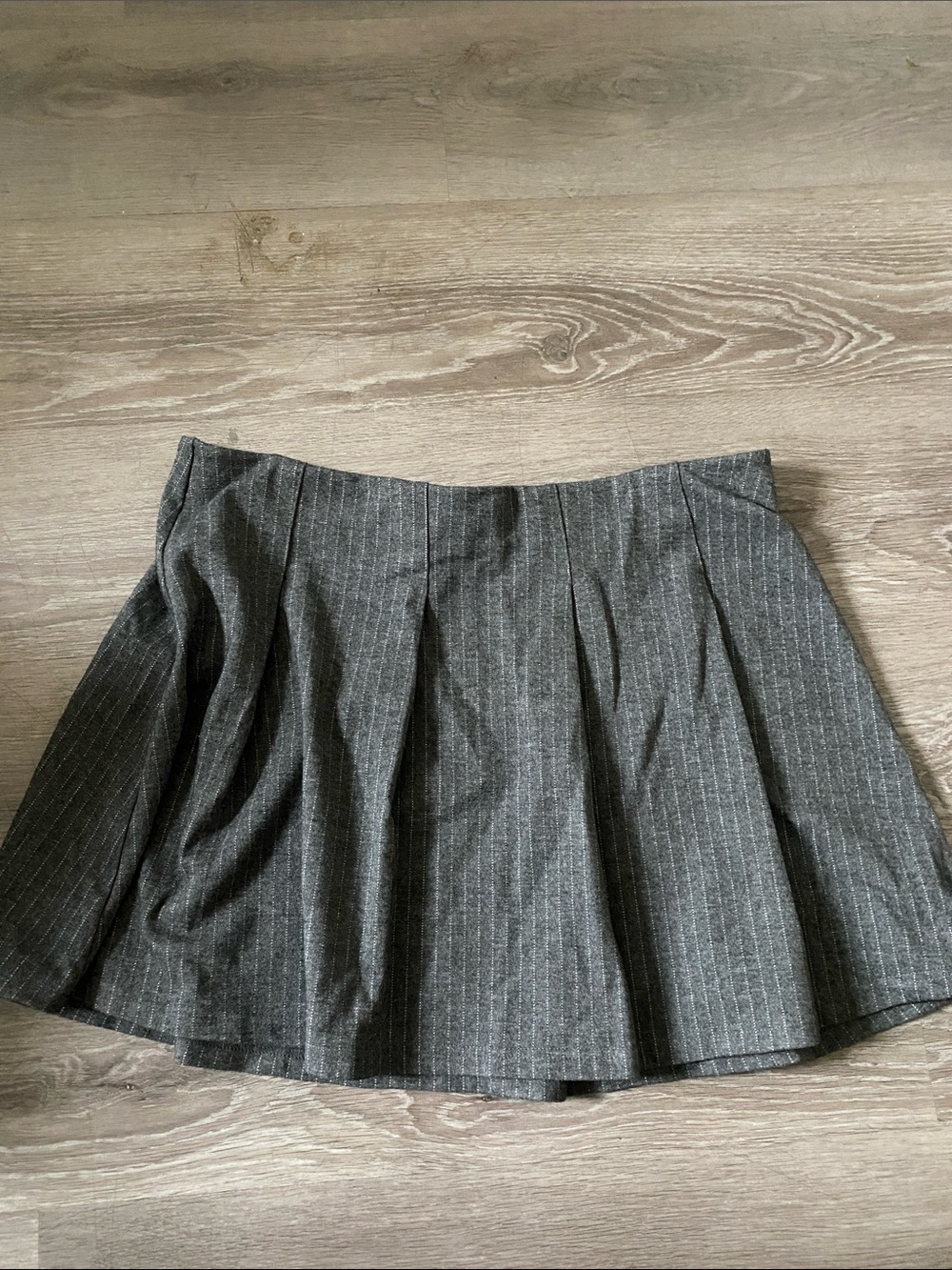 H&M Gray Pinstripe Pleated Skater Skirt